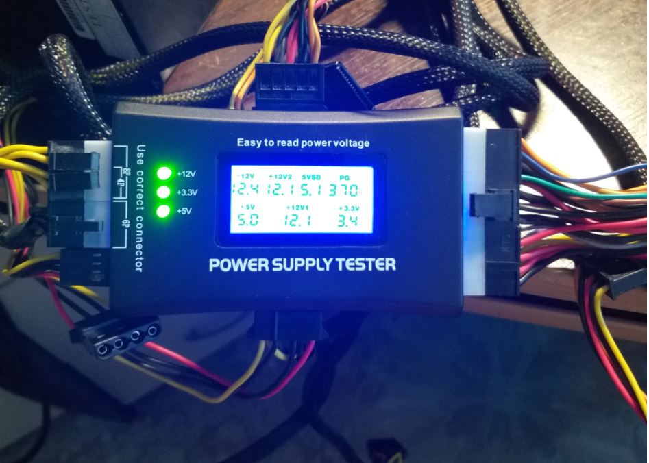 Тестер компьютерных блоков питания 20/24 pin SATA HDD ATX с дисплеем